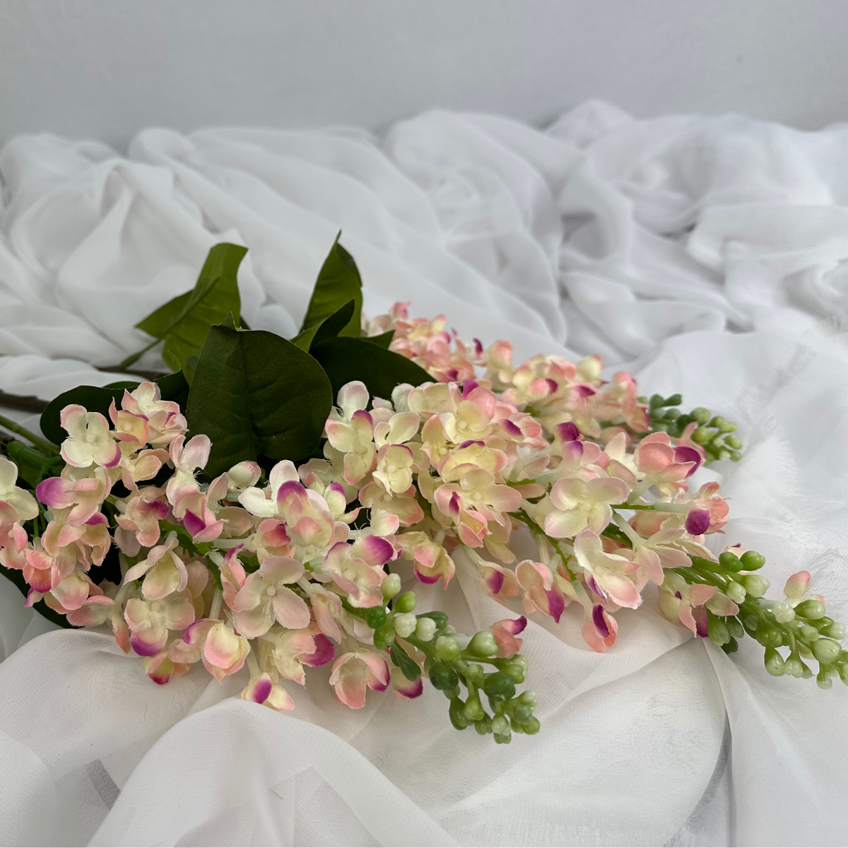 Blush Pink-Tipped Lilac Silk Stem – Realistic Artificial Flowers