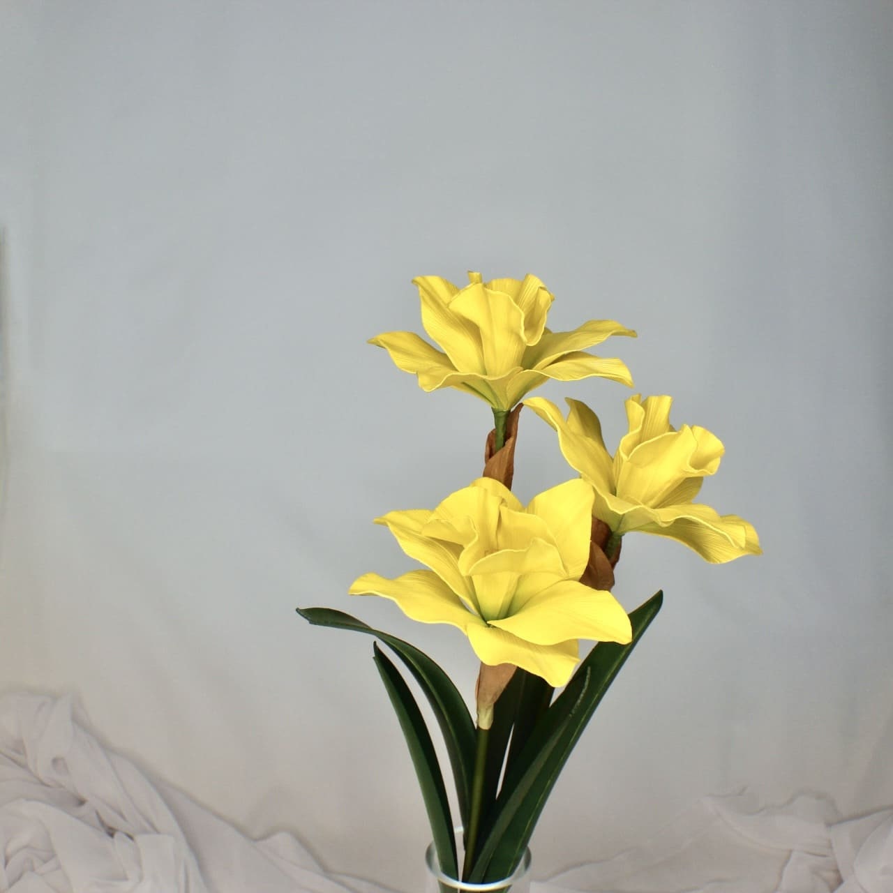 artificial daffodils