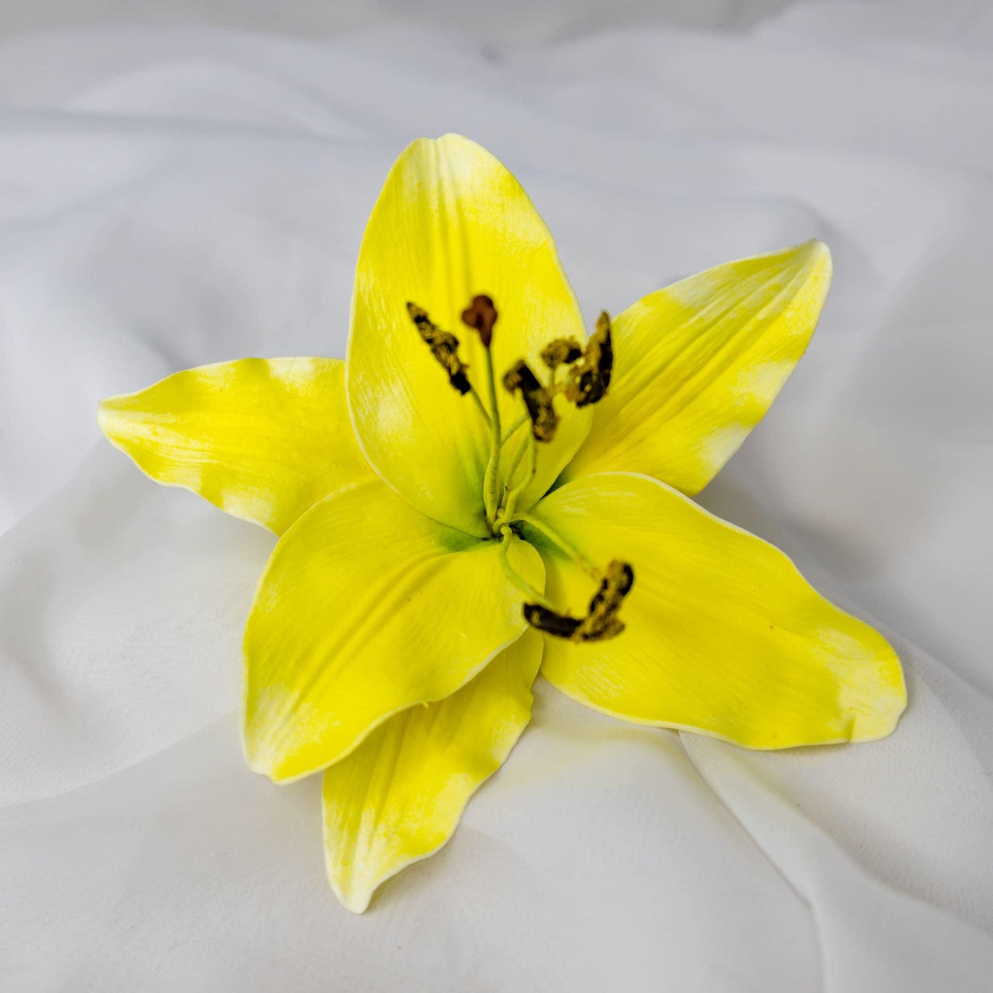 artificial Yellow Asiatic Lily Flowerhead