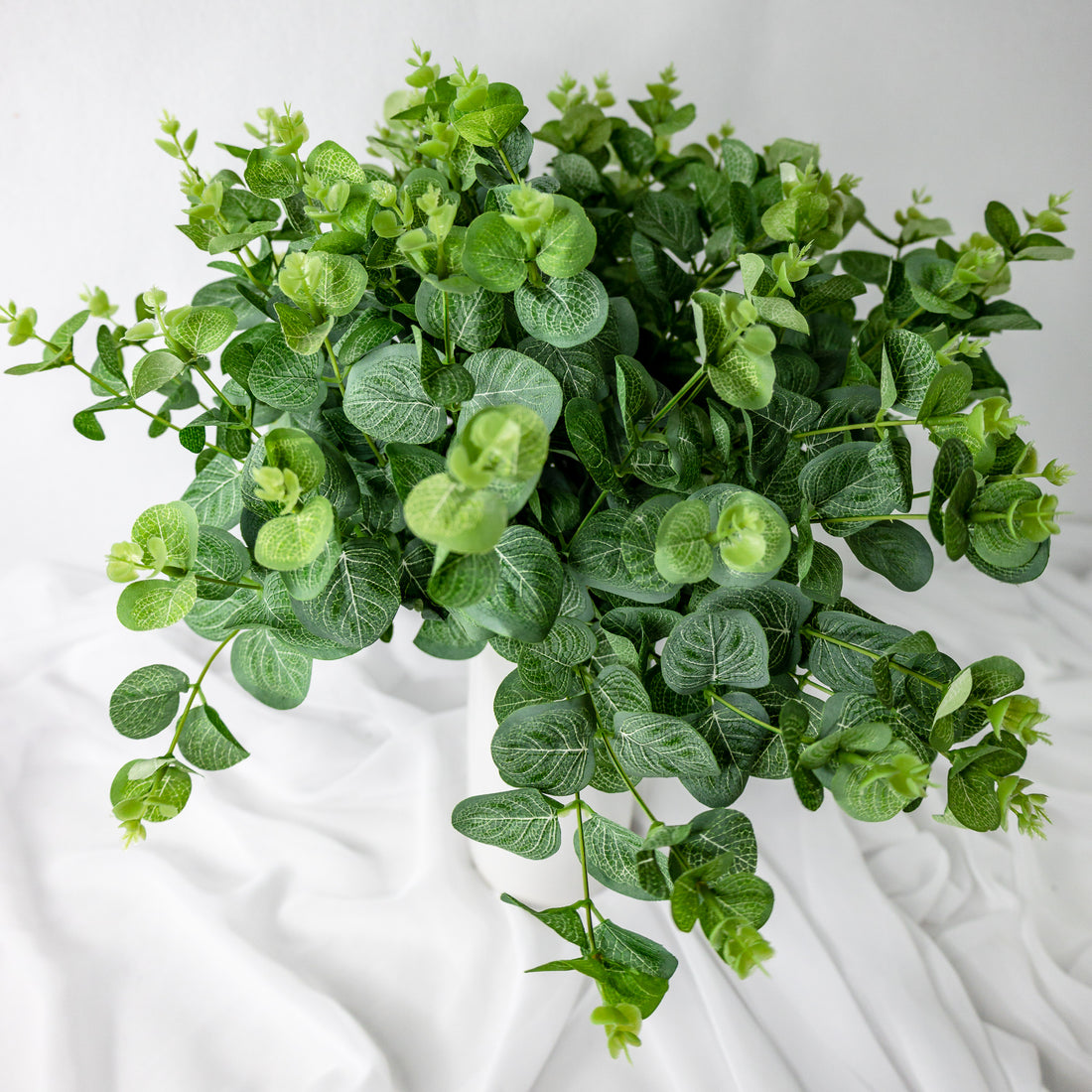 Artificial greenery: the benefits of quality products