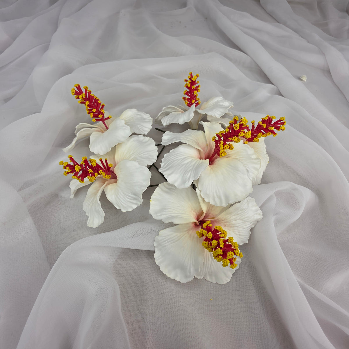 White Hibiscus 8cm Flowerhead