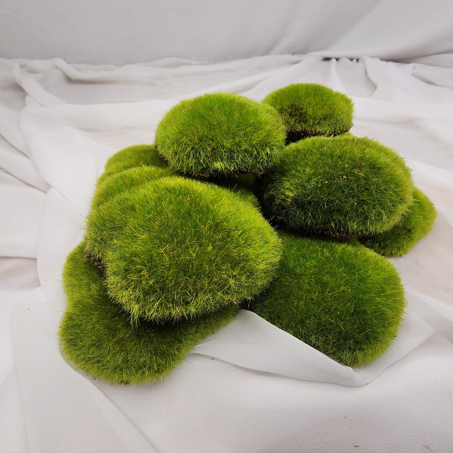 Moss Rocks Artificial - Realistic Artificial Greenery