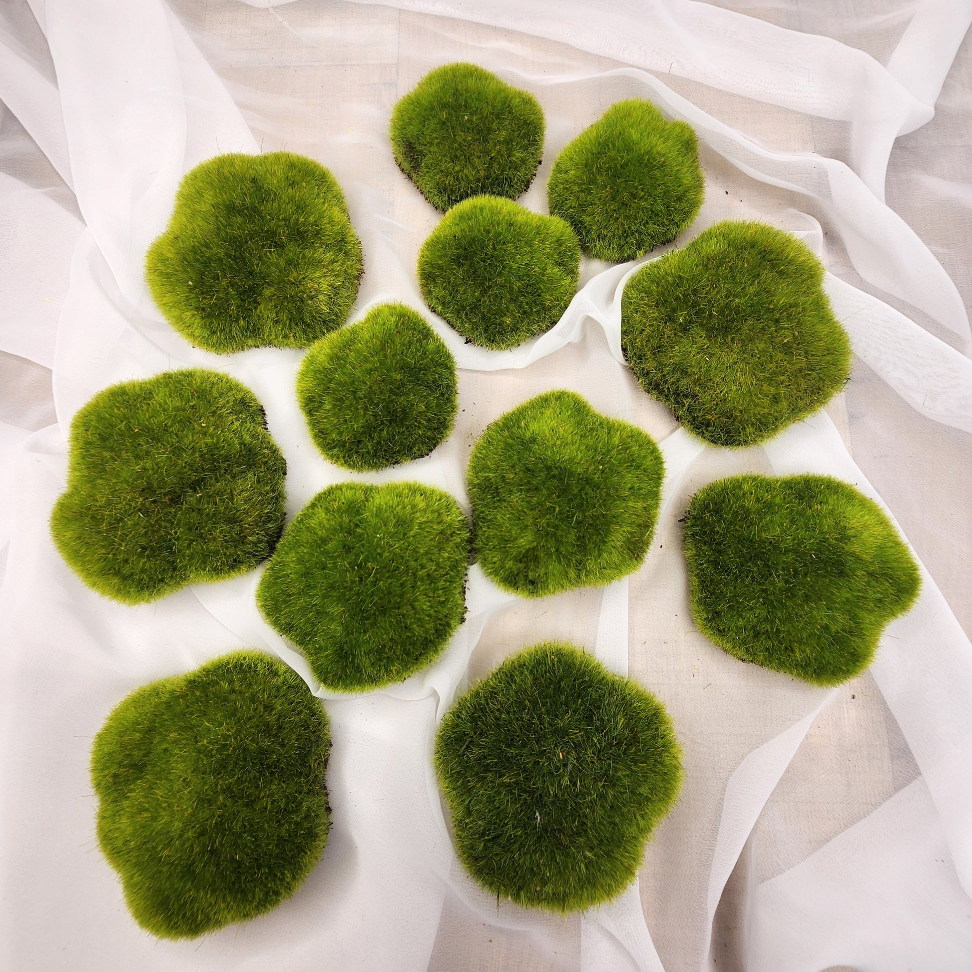 Moss Rocks Artificial - Realistic Artificial Greenery