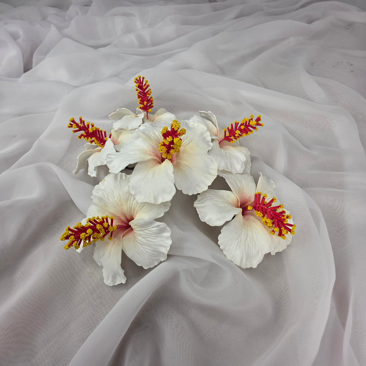 White Hibiscus 8cm Flowerhead