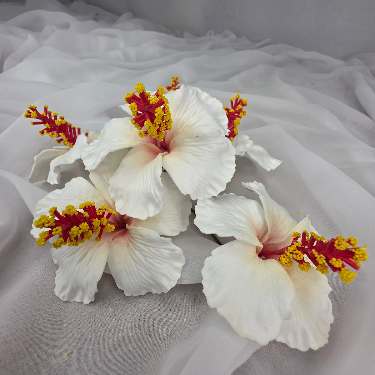 White Hibiscus 8cm Flowerhead
